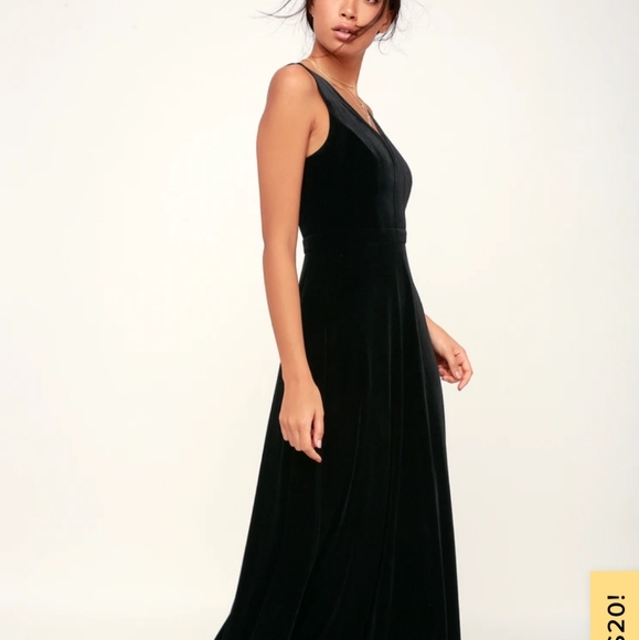 Black maxi, velvet formal dress. - Picture 2 of 7